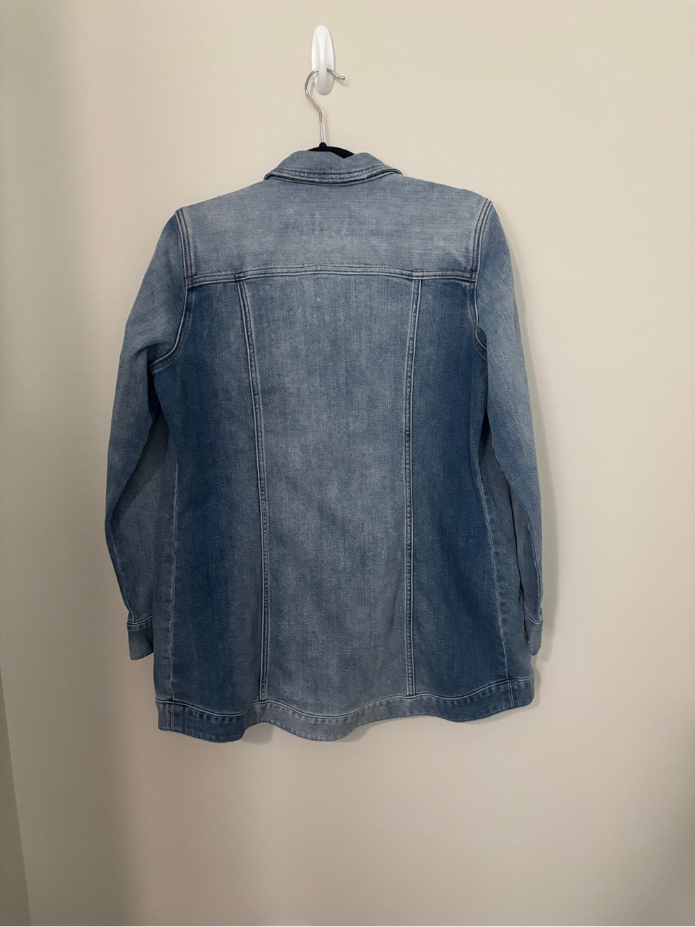 Liverpool Los Angeles Light Wash Denim Jacket - Casual Button-Up - Size M - Picture 3 of 3